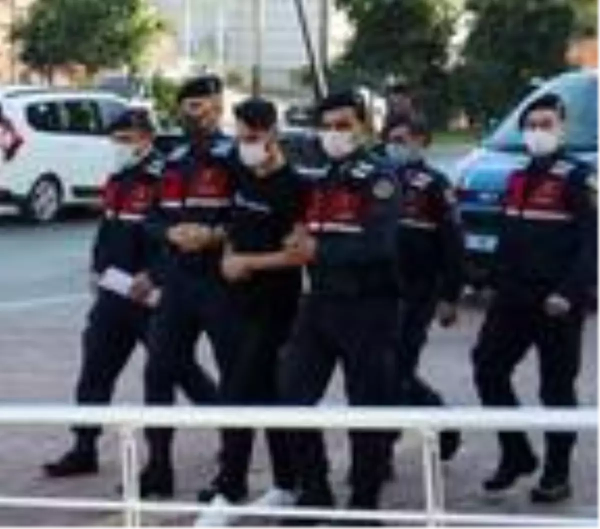 Antalya Da 3 Aydir Aranan Katil Zanlisi Berberde Yakalandi Antalya
