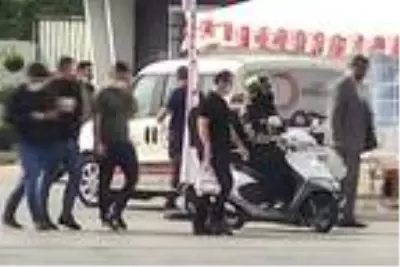 Çağlayan Meydanı'nda motosiklet işgaline vatandaşlardan tepki Çağlayan Meydanı'nda motosiklet işgaline vatandaşlardan tepki