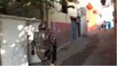 Son dakika haberi... Damdan dama atlarken droneye yakalandı... Gaziantep'te film sahnelerini aratmayan uyuşturucu operasyonu Son dakika haberi... Damdan dama atlarken droneye yakalandı... Gaziantep'te film sahnelerini aratmayan uyuşturucu operasyonu