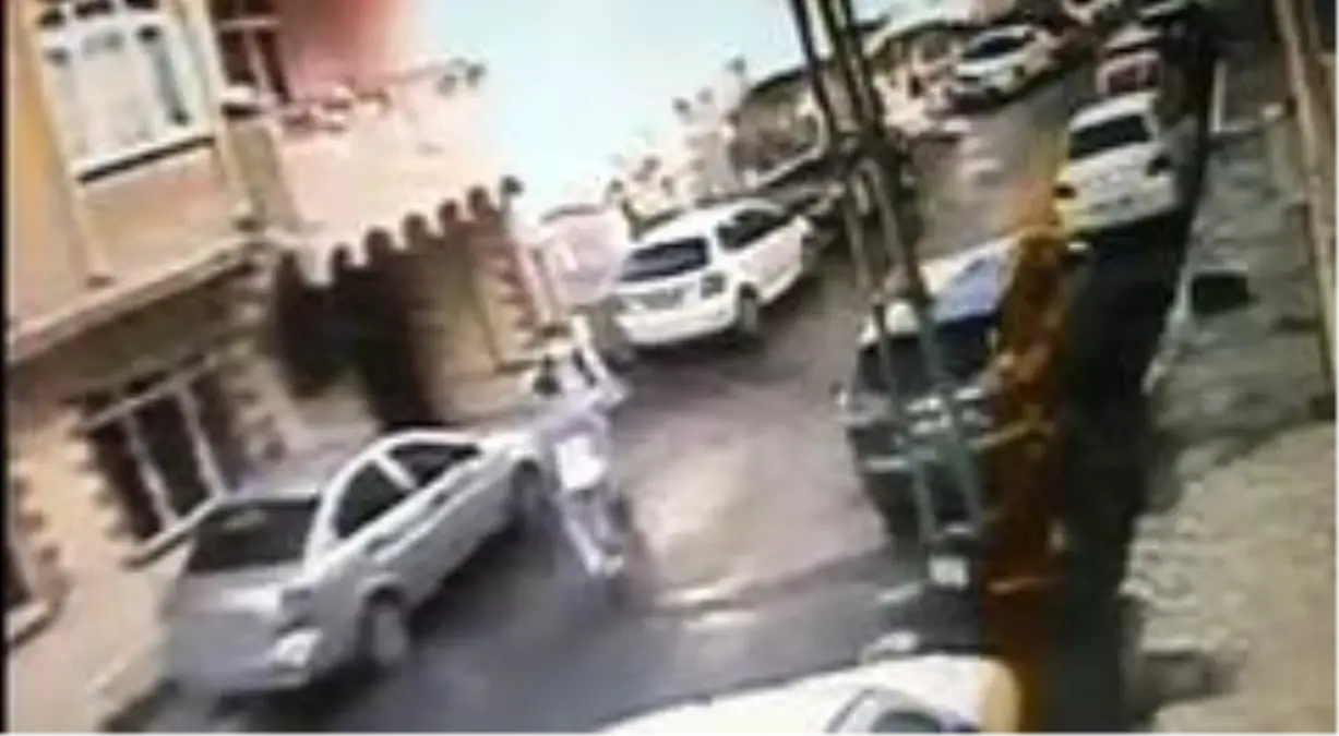 Istanbul Da Ortaokul Arkadasini Bicaklayan Sahis Serbest Birakildi Haberler