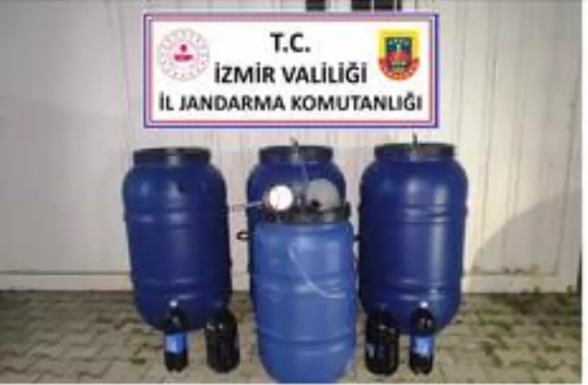 Son dakika haberi... İzmir'de 900 litre kaçak şarap ele geçirildi