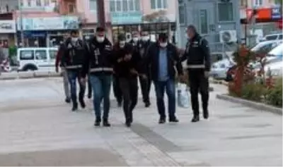 Son dakika haber | Silah kaçakçılığı operasyonu: 9 gözaltı Son dakika haber | Silah kaçakçılığı operasyonu: 9 gözaltı