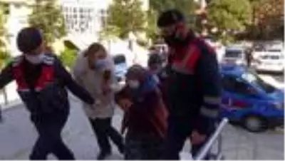 Kayıp çiftin cesetlerinin kuyuda bulunmasına ilişkin 6 zanlı adliyeye sevk edildi Kayıp çiftin cesetlerinin kuyuda bulunmasına ilişkin 6 zanlı adliyeye sevk edildi