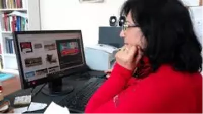 MŞÜ İletişim Fakültesi Dekanı Aliyeva'nın Azerbaycan sevinci MŞÜ İletişim Fakültesi Dekanı Aliyeva'nın Azerbaycan sevinci