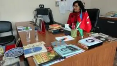 MŞÜ İletişim Fakültesi Dekanı Aliyeva'nın Azerbaycan sevinci MŞÜ İletişim Fakültesi Dekanı Aliyeva'nın Azerbaycan sevinci
