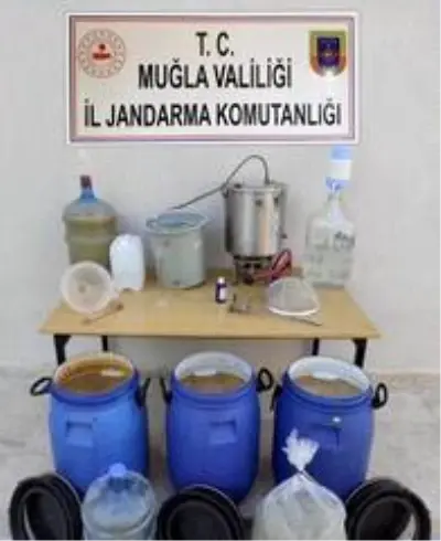 Muğla Jandarması 361 litre sahte içki ele geçirdi Muğla Jandarması 361 litre sahte içki ele geçirdi