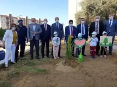 Son dakika: Nazilli'de Fidanlar Çocuklarla Birlikte Büyüyecek Son dakika: Nazilli'de Fidanlar Çocuklarla Birlikte Büyüyecek
