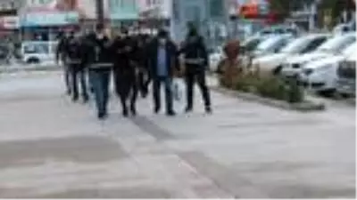 Son dakika haber | Silah kaçakçılığı operasyonu: 9 gözaltı Son dakika haber | Silah kaçakçılığı operasyonu: 9 gözaltı
