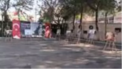 Şehit Kaymakam Safitürk görev yaptığı Derik ilçesinde anıldı Şehit Kaymakam Safitürk görev yaptığı Derik ilçesinde anıldı
