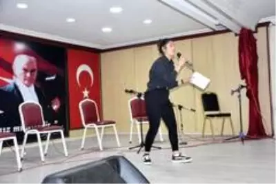 Şehit Kaymakam Safitürk görev yaptığı Derik ilçesinde anıldı Şehit Kaymakam Safitürk görev yaptığı Derik ilçesinde anıldı