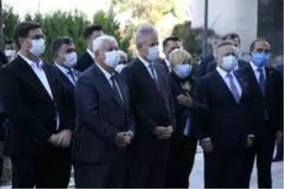 TİM ve İhracatçı Birliklerinden depremzedelere 10 Milyon TL destek TİM ve İhracatçı Birliklerinden depremzedelere 10 Milyon TL destek