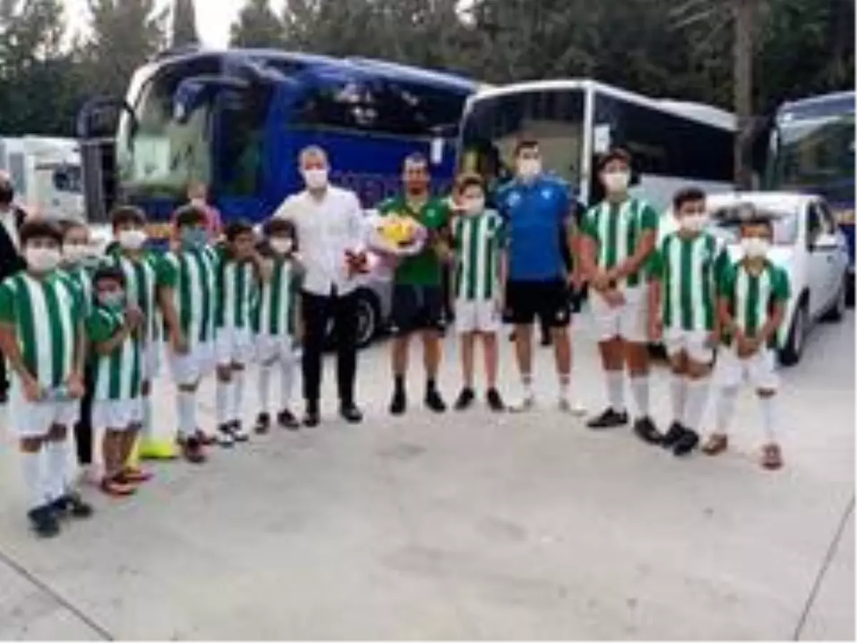 Türkiye'nin dört bir yanında çocuklar Bursaspor forması giyiyor