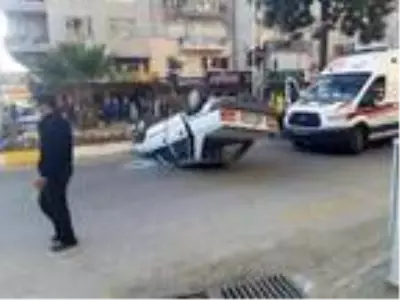 Aydın'da iki otomobil çarpıştı: 1 yaralı Aydın'da iki otomobil çarpıştı: 1 yaralı