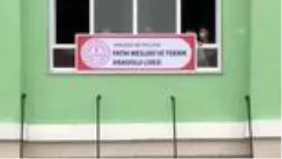 CSO'nun yeni binasındaki müzisyen koltuklarında meslek lisesi öğrencilerinin imzası var CSO'nun yeni binasındaki müzisyen koltuklarında meslek lisesi öğrencilerinin imzası var