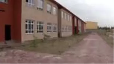 CSO'nun yeni binasındaki müzisyen koltuklarında meslek lisesi öğrencilerinin imzası var CSO'nun yeni binasındaki müzisyen koltuklarında meslek lisesi öğrencilerinin imzası var