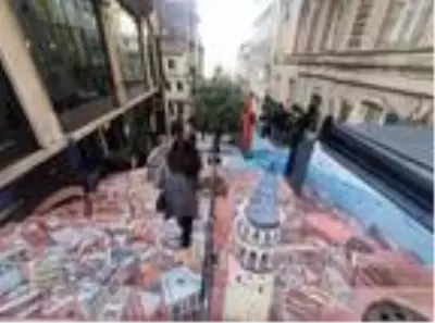 Beyoğlu'nda merdivenler sanata dönüştü