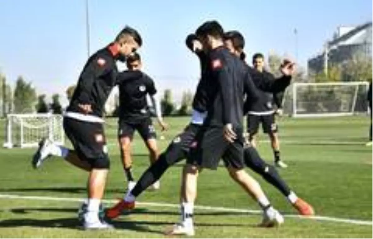 Konyaspor, Kasımpaşa hazırlıklarına başladı