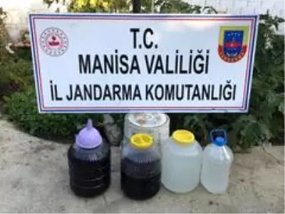 Manisa'da 4 bin 777 litre sahte içki ele geçirildi Manisa'da 4 bin 777 litre sahte içki ele geçirildi