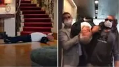 Yasak Elma'ya veda eden Talat Bulut, set çalışanlarıyla kurgu cenaze töreni düzenledi Yasak Elma'ya veda eden Talat Bulut, set çalışanlarıyla kurgu cenaze töreni düzenledi