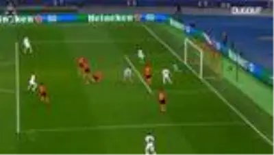 Alassane Pléa'nın Shakhtar Donetsk'e Yaptığı Hattrick Alassane Pléa'nın Shakhtar Donetsk'e Yaptığı Hattrick