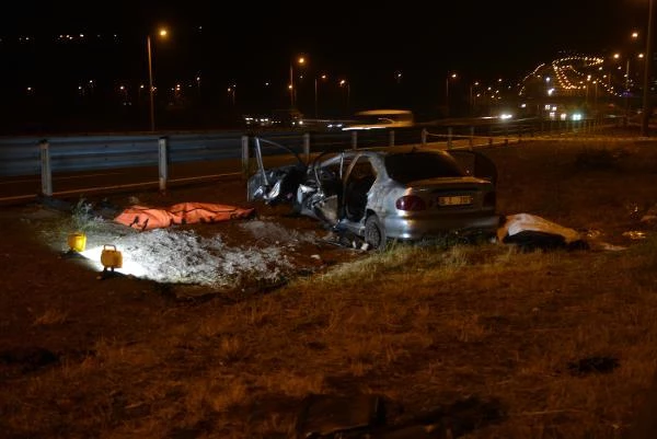 Ankara'da otomobil bariyere çarptı: 2 ölü, 5 yaralı