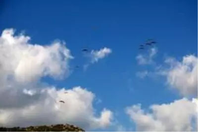Antalya semalarında Türk ve Azerbaycan bayrakları dalgalandı Antalya semalarında Türk ve Azerbaycan bayrakları dalgalandı