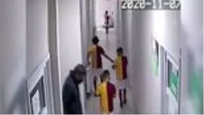 Son dakika haberleri... Antrenman sonrası fenalaşarak hayatını kaybeden çocuk defnedildi Son dakika haberleri... Antrenman sonrası fenalaşarak hayatını kaybeden çocuk defnedildi