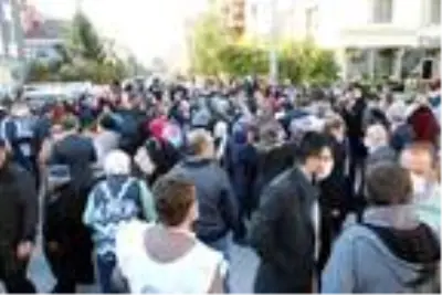 Bazı cadde ve sokakların 'içkili yerler bölgesi' olarak belirlenmesine tepki Bazı cadde ve sokakların 'içkili yerler bölgesi' olarak belirlenmesine tepki