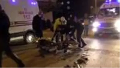 Beyşehir'de otomobille motosiklet çarpıştı, 3 kişi ağır yaralandı