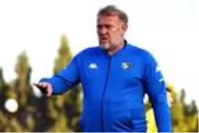 Denizlispor Prosinecki ile devam edecek Denizlispor Prosinecki ile devam edecek