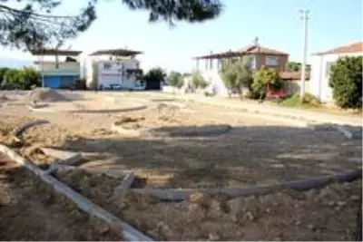 Esenköy Mahallesi'nde park ve meydan çalışması başladı Esenköy Mahallesi'nde park ve meydan çalışması başladı