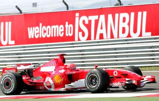 F1 sıralama turları saat kaçta, hangi kanalda? Formula1 hangi kanalda? F1 canlı izle | S Sport frekans bilgileri nedir?