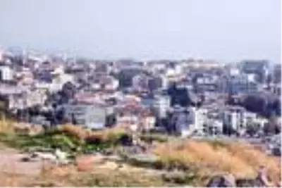 İzmir'de fırsatçı ev sahipleri, kiraları arttırdı