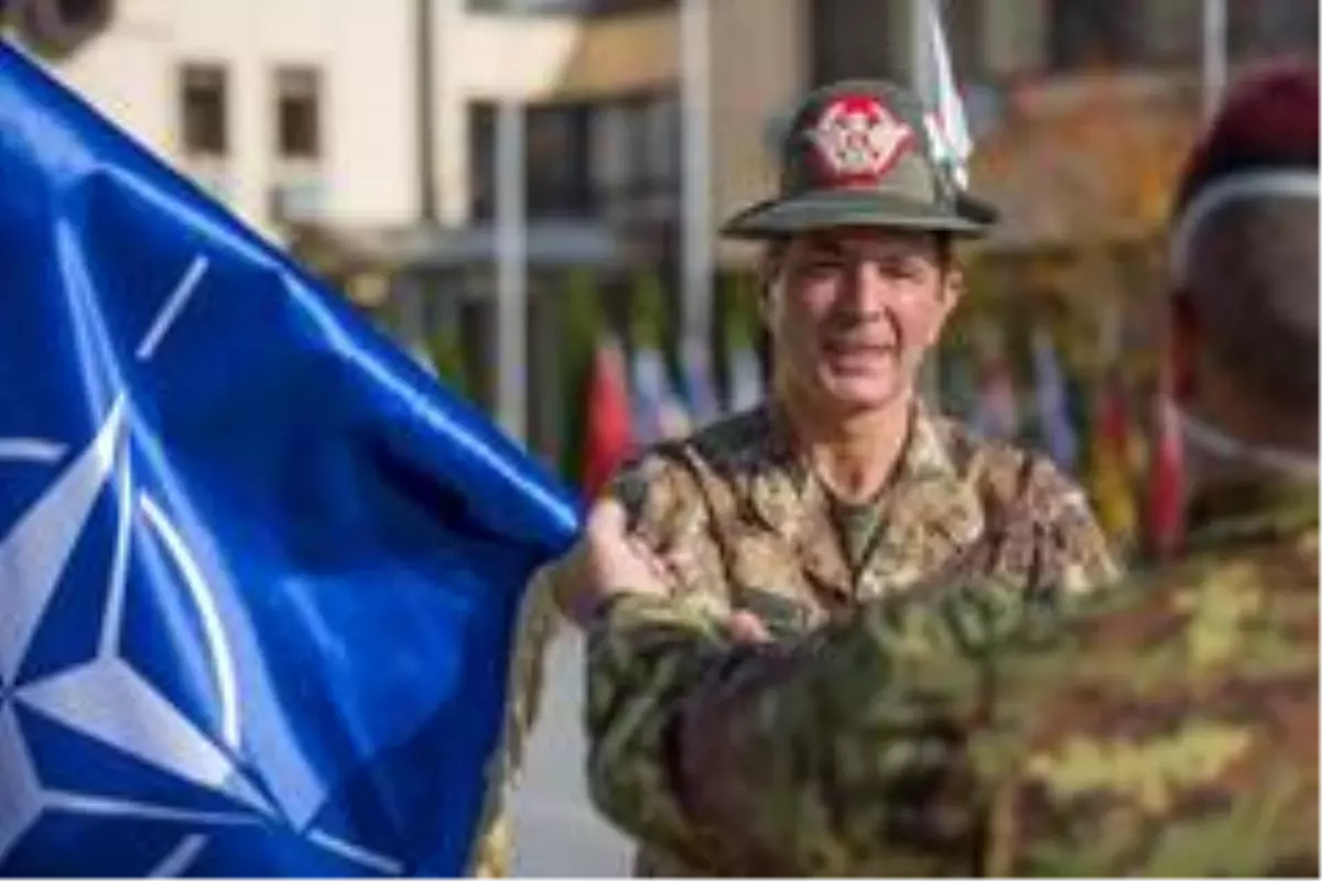 KFOR'da komuta değişimi