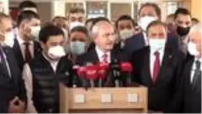 Kılıçdaroğlu: '(Muhittin Böcek'i ziyareti) Sağlığı gayet iyi, inşallah kısa süre içerisinde taburcu olacak' Kılıçdaroğlu: '(Muhittin Böcek'i ziyareti) Sağlığı gayet iyi, inşallah kısa süre içerisinde taburcu olacak'