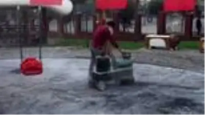 Küçükçekmece'deki parkta yıldızın yerine yeni düzenleme yapılıyor Küçükçekmece'deki parkta yıldızın yerine yeni düzenleme yapılıyor