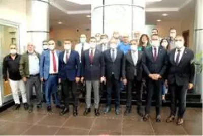 MTOSB Başkanı Tekli: 'Mersin sanayisi yeni pazarlar keşfediyor' MTOSB Başkanı Tekli: 'Mersin sanayisi yeni pazarlar keşfediyor'