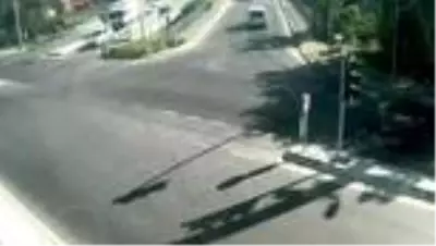 Sakarya ve Kocaeli'deki trafik kazaları KGYS kameralarında Sakarya ve Kocaeli'deki trafik kazaları KGYS kameralarında