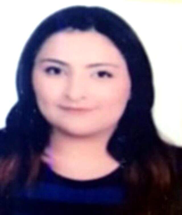 Temizlik yaparken camdan düştü, yatak süngerlerinin üzerinden sekti: O anlar kamerada