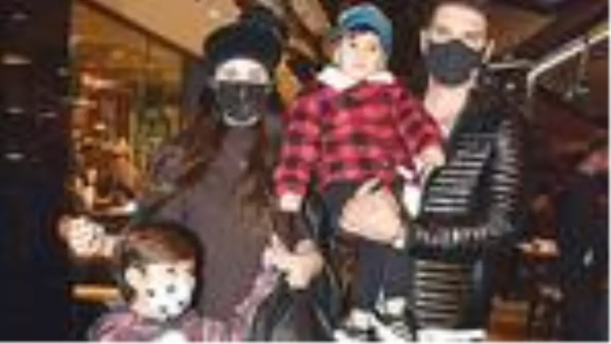 Tolgahan Sayışman: Uyuduğunda evden kaçıyorum