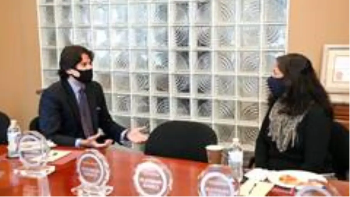 ABD'de Irvine kentinin ilk Müslüman Belediye Başkanı Khan Türkler ile buluştu