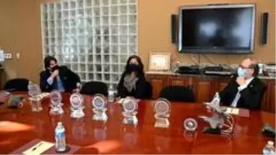 - ABD'de Irvine kentinin ilk Müslüman Belediye Başkanı Khan Türkler ile buluştu - ABD'de Irvine kentinin ilk Müslüman Belediye Başkanı Khan Türkler ile buluştu