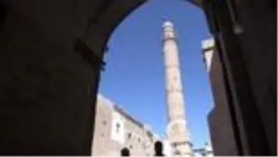(ARŞİV) Mardin'in tanınmış Mevlithanı ve hafız Ali Demir Kovid-19'a yenik düştü (ARŞİV) Mardin'in tanınmış Mevlithanı ve hafız Ali Demir Kovid-19'a yenik düştü