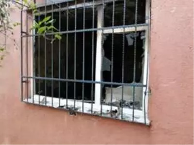 Son dakika haberleri: Ataşehir'de iki katlı binada yangın Son dakika haberleri: Ataşehir'de iki katlı binada yangın