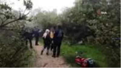 Bursa'da dehşet...Elinde testere ile ölü bulundu Bursa'da dehşet...Elinde testere ile ölü bulundu