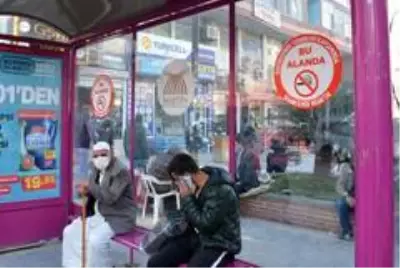 Kızıltepe'de sigara yasağına karşı uyarıcı afişler asılıyor Kızıltepe'de sigara yasağına karşı uyarıcı afişler asılıyor
