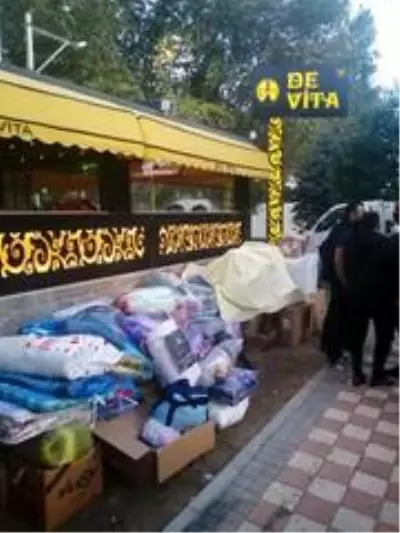 Kulalı kardeşler, mekanını depremzedeler ve AFAD için açtı Kulalı kardeşler, mekanını depremzedeler ve AFAD için açtı