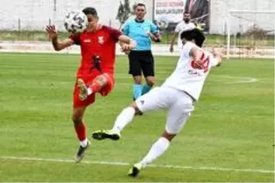 TFF 2. Lig: Turgutluspor: 2 GMG Kastamonuspor: 1 TFF 2. Lig: Turgutluspor: 2 GMG Kastamonuspor: 1