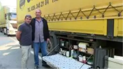 Tır sürücüleri Sarp Sınır Kapısı'ndaki yığılmalara kalıcı çözüm istiyor