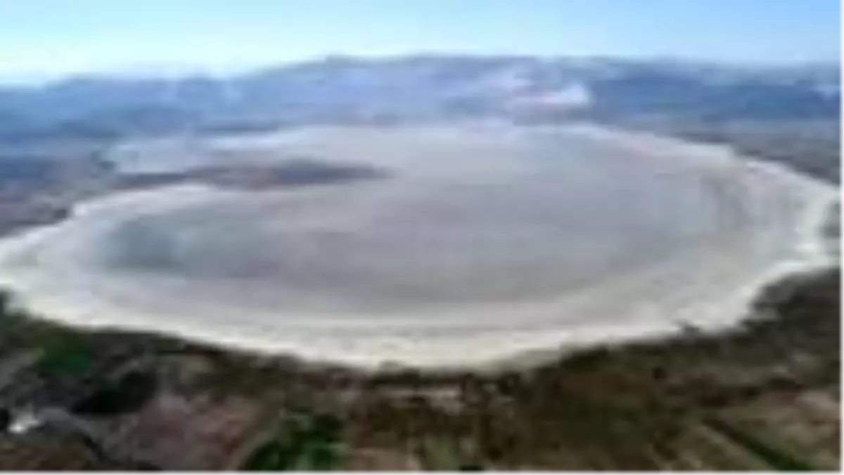 Yarışlı Gölü kurudu, yöre halkı destek istedi